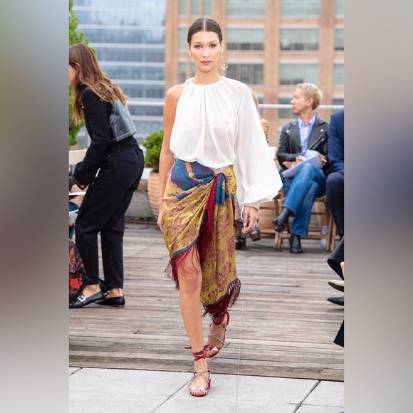 RUNWAY SS ‘19 Oscar de la RentaSilk Scarf Wrap Skirt